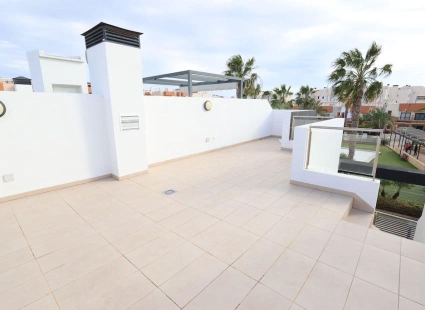 3 slaapkamer Halfvrijstaande villa te koop in Orihuela Costa met zwembad - € 375.000 (Ref: 9603487)