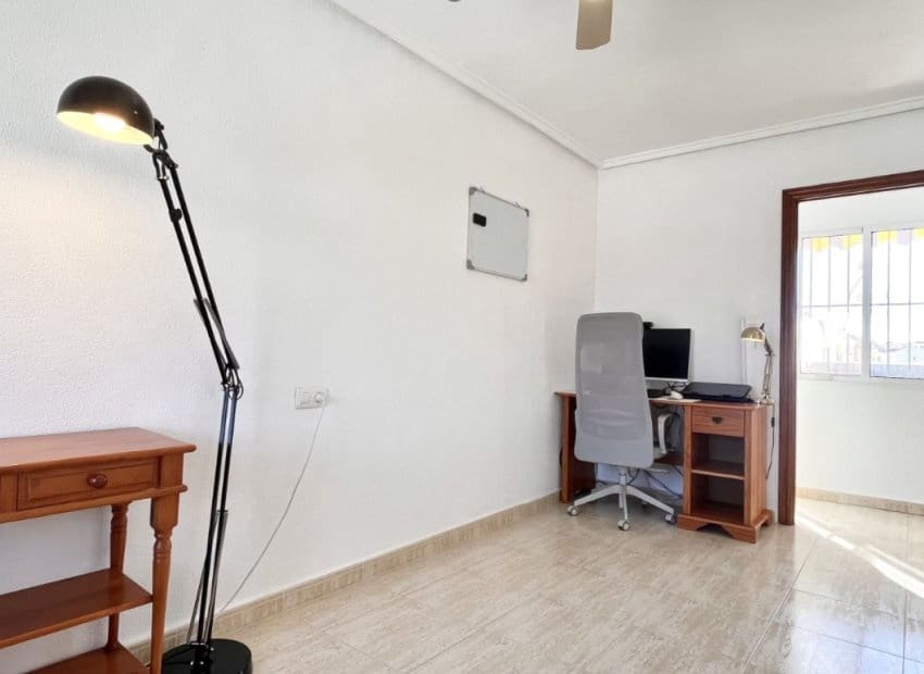 3 camera da letto Villetta Bifamiliare in vendita in Torrevieja - 156.000 € (Rif: 9603489)