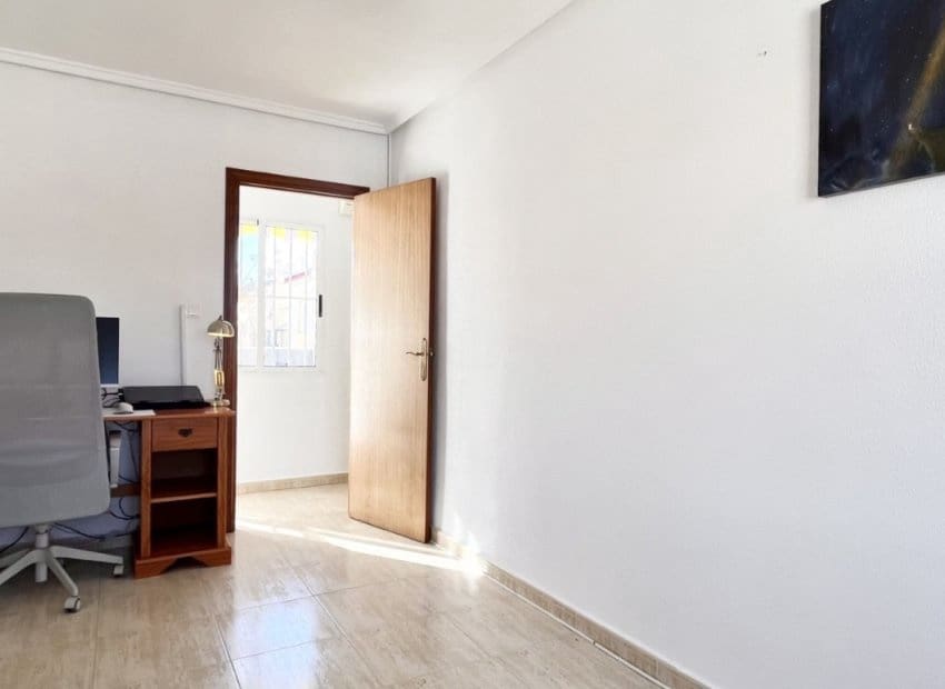 3 camera da letto Villetta Bifamiliare in vendita in Torrevieja - 156.000 € (Rif: 9603489)