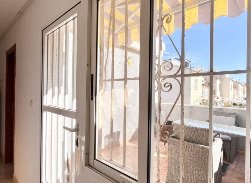 3 camera da letto Villetta Bifamiliare in vendita in Torrevieja - 156.000 € (Rif: 9603489)