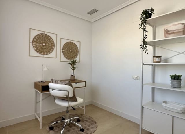 3 chambre Appartement à vendre à Puerto Deportivo, Torrevieja - 220 000 € (Ref: 9603492)