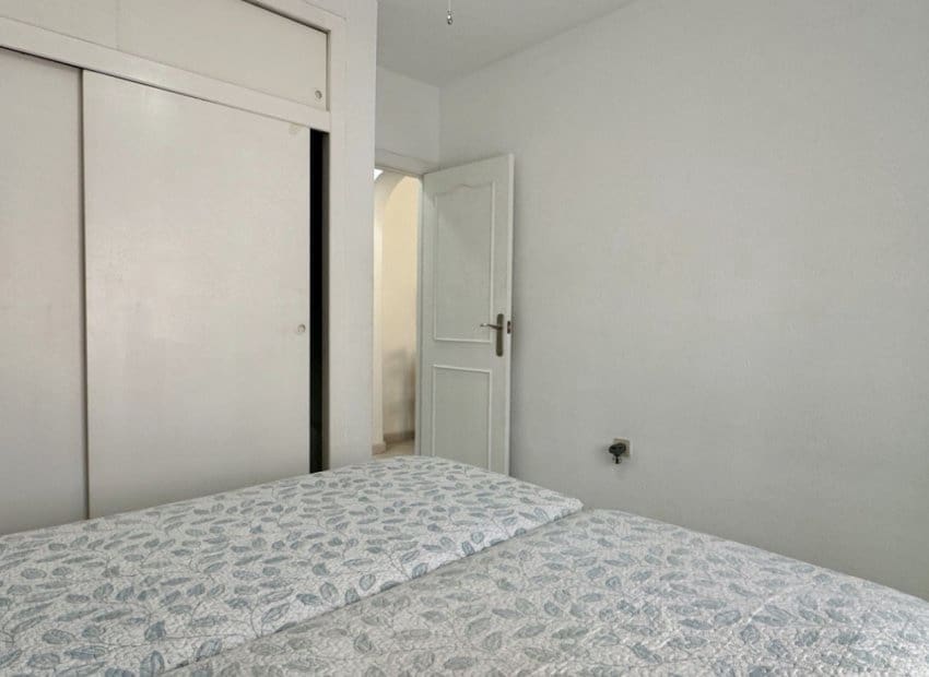 2 quarto Moradia Geminada para venda em Playa Flamenca com piscina - 189 900 € (Ref: 9603493)