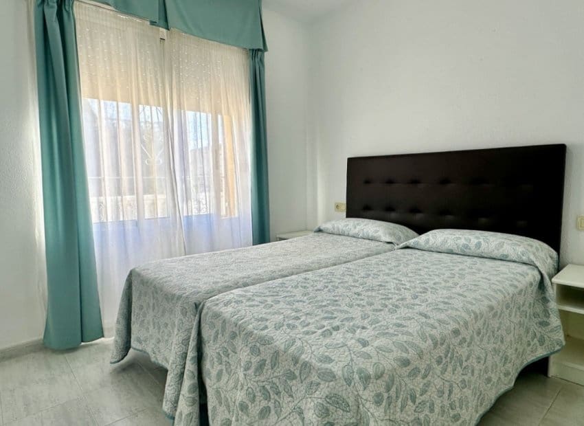 2 quarto Moradia Geminada para venda em Playa Flamenca com piscina - 189 900 € (Ref: 9603493)