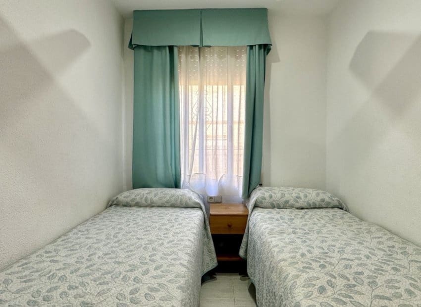 2 quarto Moradia Geminada para venda em Playa Flamenca com piscina - 189 900 € (Ref: 9603493)