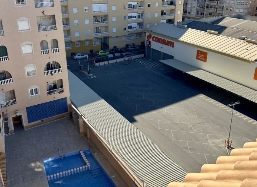 2 chambre Appartement à vendre à Torrevieja avec piscine - 148 500 € (Ref: 9603494)