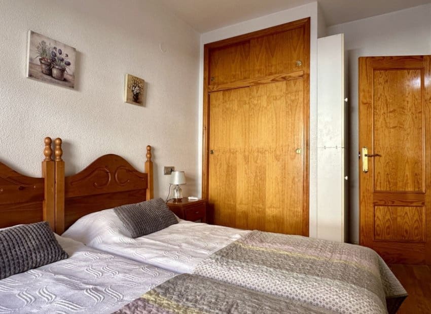 2 soveværelse Lejlighed til salg i Torrevieja - € 159.000 (Ref: 9603495)