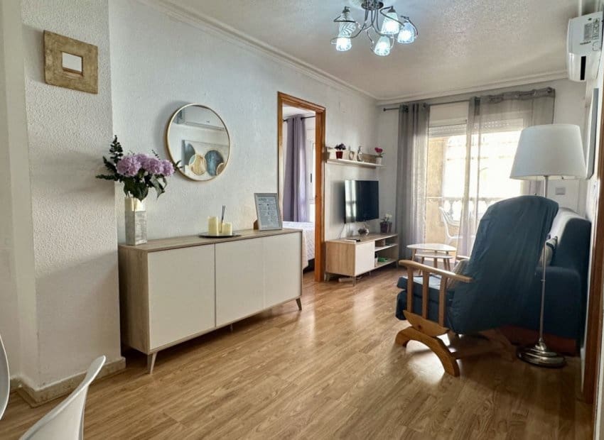 2 soveværelse Lejlighed til salg i Torrevieja - € 159.000 (Ref: 9603495)