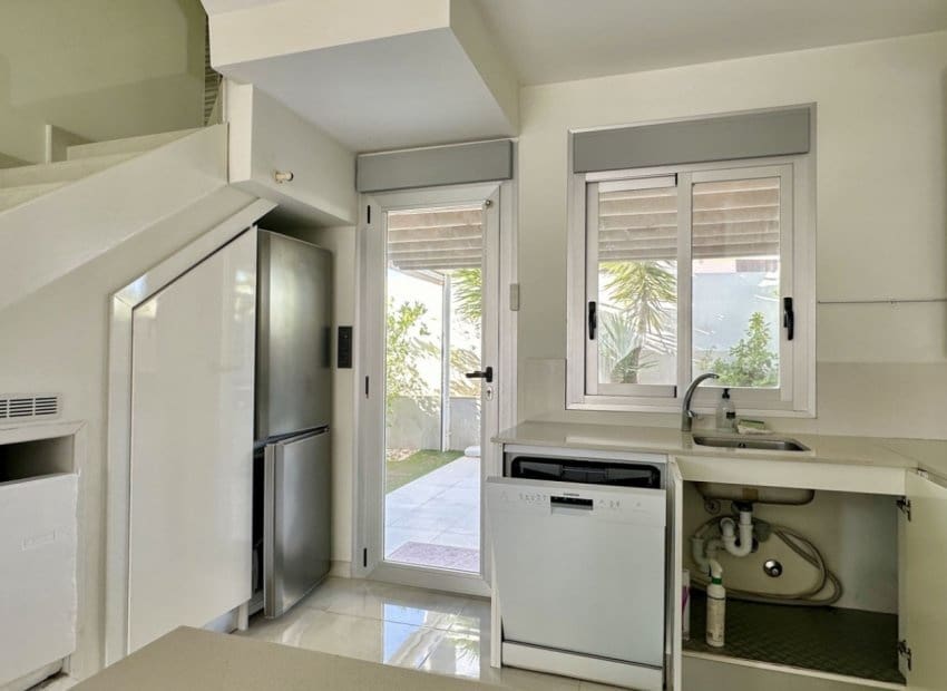 Chalet de 3 habitaciones en Orihuela Costa en venta con piscina - 389.000 € (Ref: 9603497)