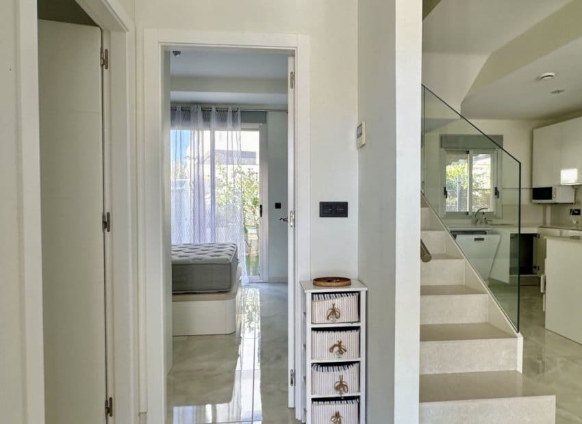 Chalet de 3 habitaciones en Orihuela Costa en venta con piscina - 389.000 € (Ref: 9603497)