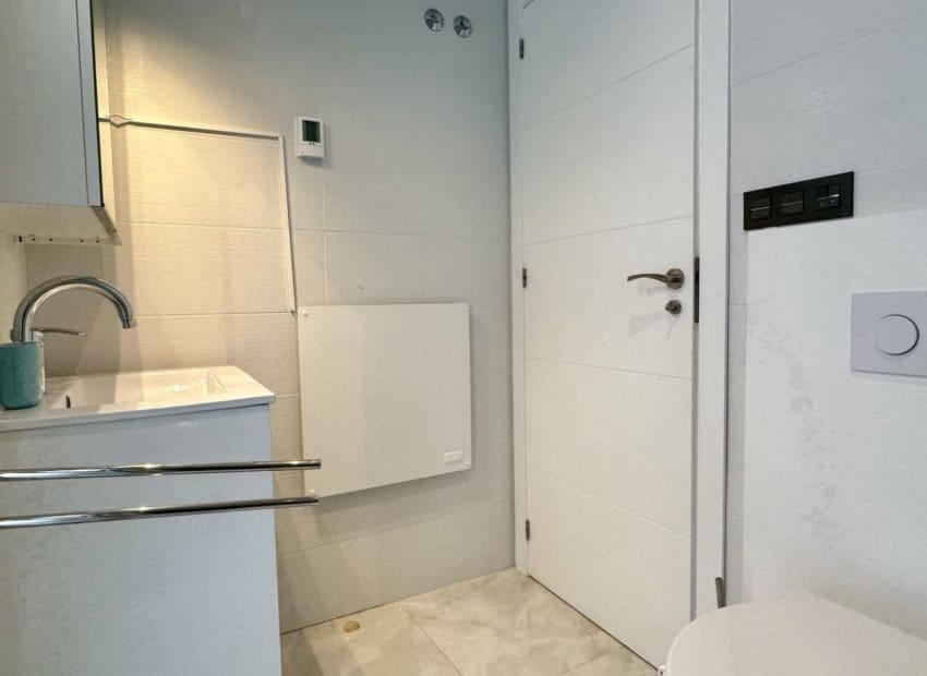 Chalet de 3 habitaciones en Orihuela Costa en venta con piscina - 389.000 € (Ref: 9603497)