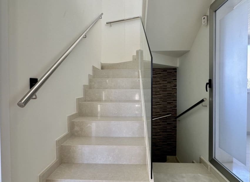 Chalet de 3 habitaciones en Orihuela Costa en venta con piscina - 389.000 € (Ref: 9603497)