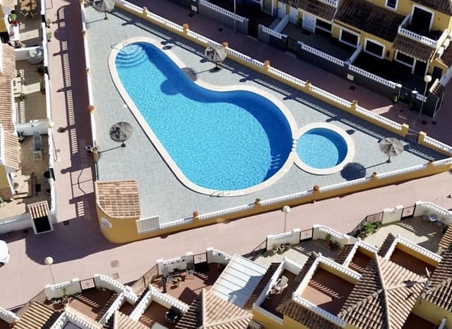 Pareado de 3 habitaciones en La Florida, Orihuela en venta con piscina - 295.000 € (Ref: 9603498)