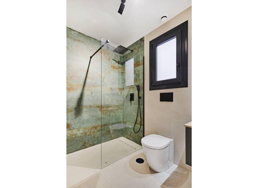 2 sovrum Lägenhet till salu i La Veleta med pool - 379 000 € (Ref: 9603499)