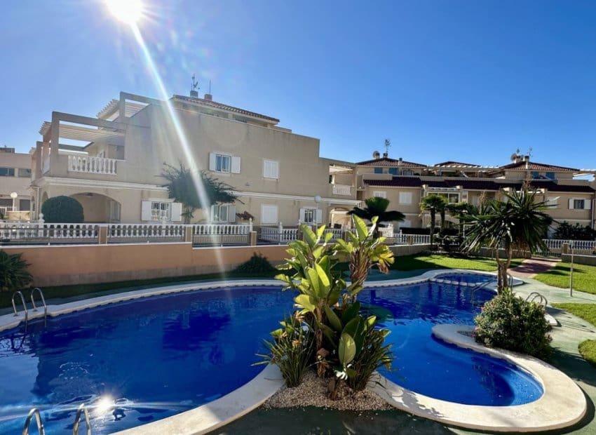 2 bedroom Apartment for sale in Orihuela Costa with pool - € 275,000 (Ref: 9603501)