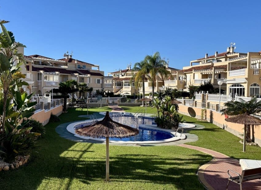 2 bedroom Apartment for sale in Orihuela Costa with pool - € 275,000 (Ref: 9603501)