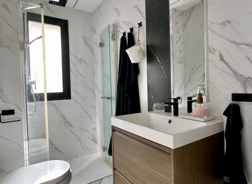 3 bedroom Villa for sale in Orihuela Costa with pool - € 449,950 (Ref: 9603502)