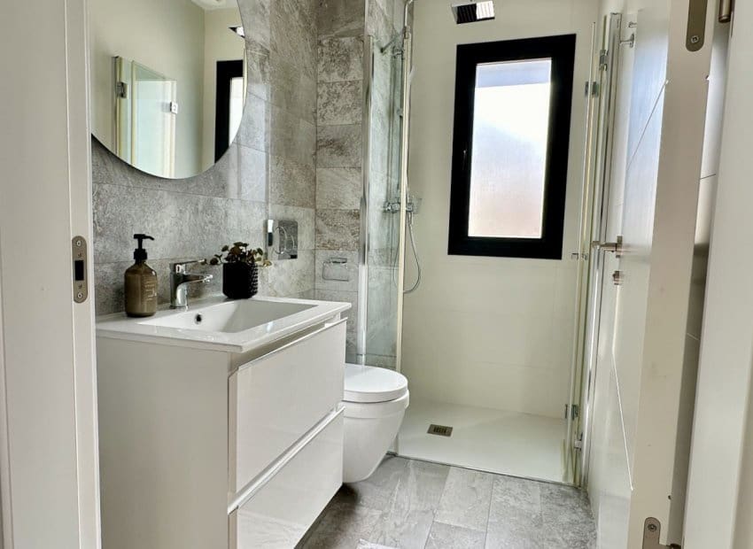 3 bedroom Villa for sale in Orihuela Costa with pool - € 449,950 (Ref: 9603502)