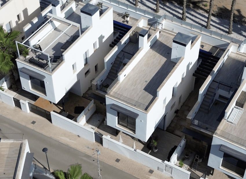 3 bedroom Villa for sale in Orihuela Costa with pool - € 449,950 (Ref: 9603502)