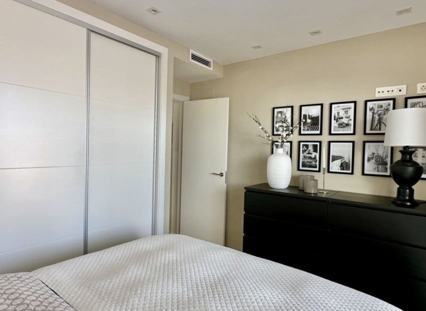 3 bedroom Villa for sale in Orihuela Costa with pool - € 449,950 (Ref: 9603502)