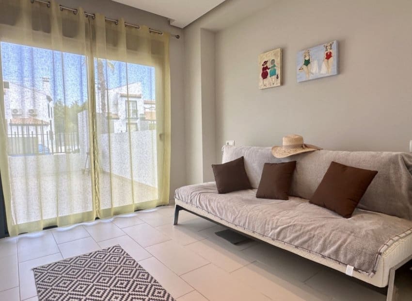2 sypialnia Apartament na sprzedaż w Orihuela Costa z basenem - 255 000 € (Ref: 9603503)