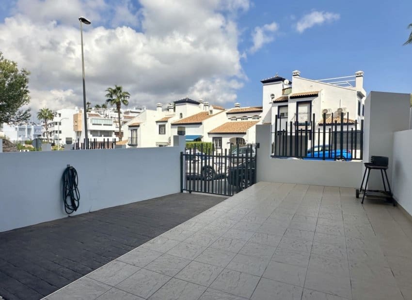 2 sypialnia Apartament na sprzedaż w Orihuela Costa z basenem - 255 000 € (Ref: 9603503)