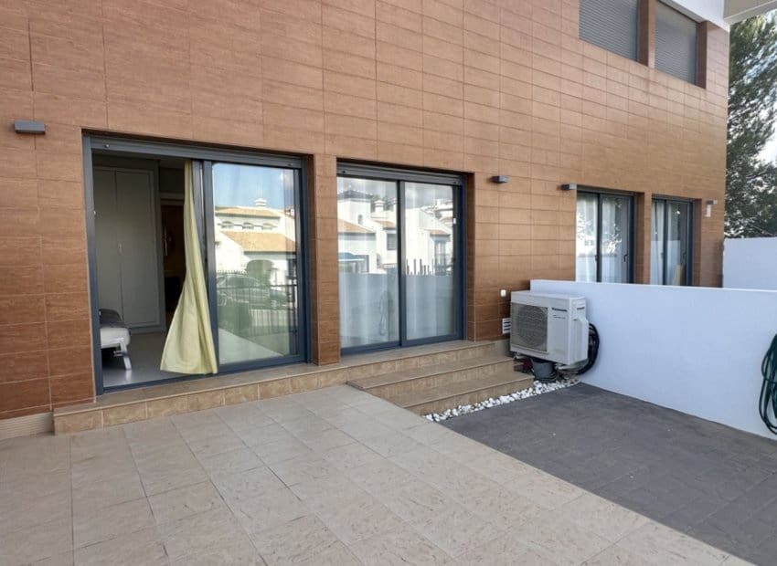 2 sypialnia Apartament na sprzedaż w Orihuela Costa z basenem - 255 000 € (Ref: 9603503)