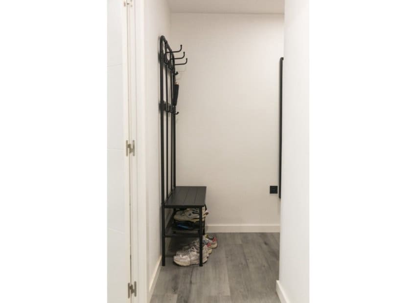 2 bedroom Beach Apartment for sale in Torrevieja - € 199,900 (Ref: 9609570)