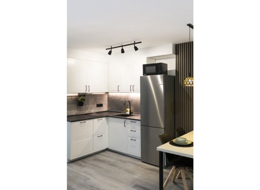 2 bedroom Beach Apartment for sale in Torrevieja - € 199,900 (Ref: 9609570)