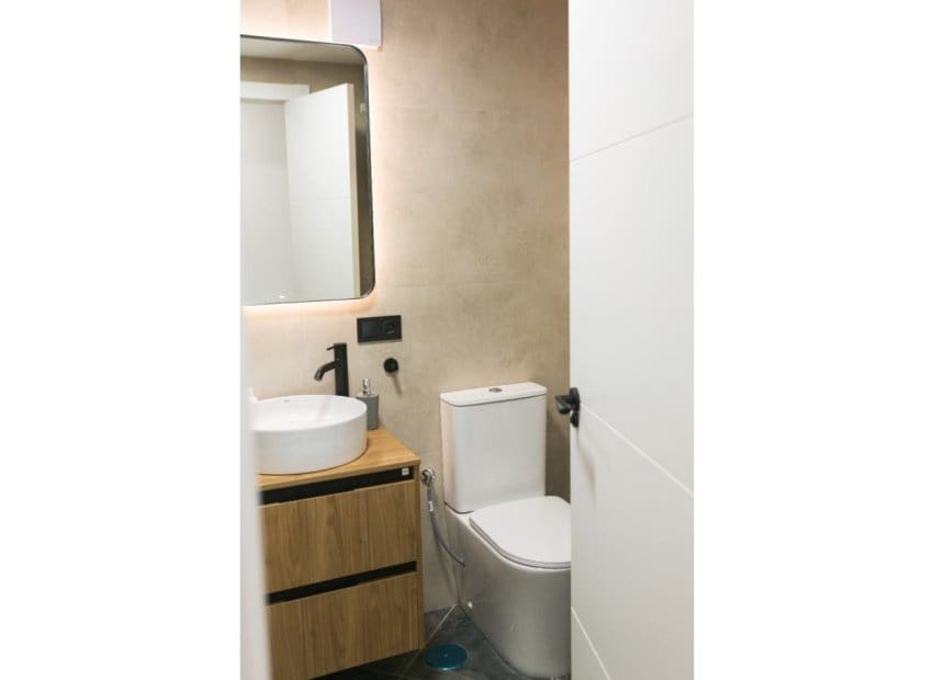 2 bedroom Beach Apartment for sale in Torrevieja - € 199,900 (Ref: 9609570)