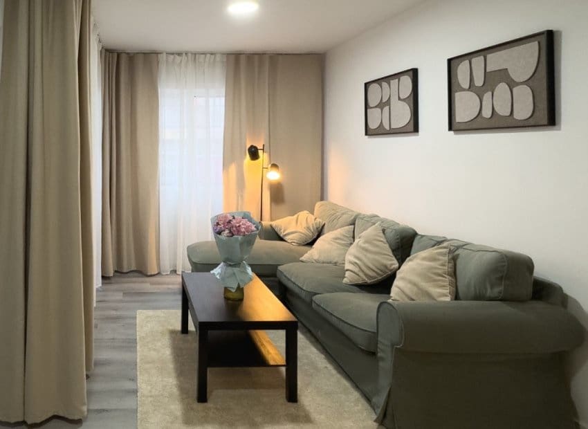 2 bedroom Beach Apartment for sale in Torrevieja - € 199,900 (Ref: 9609570)