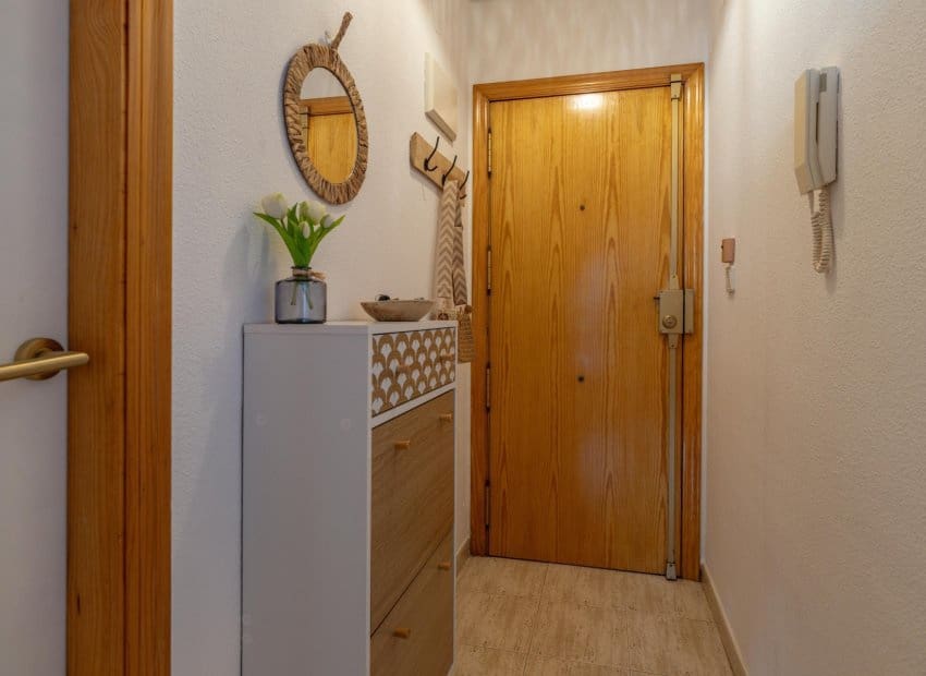 2 sovrum Lägenhet till salu i Torrevieja med pool - 139 900 € (Ref: 9609571)