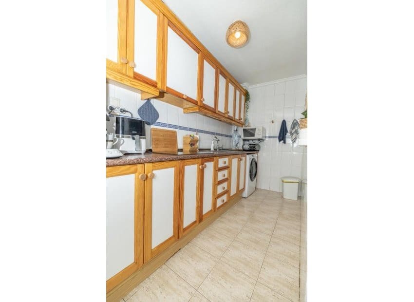 2 sovrum Lägenhet till salu i Torrevieja med pool - 139 900 € (Ref: 9609571)