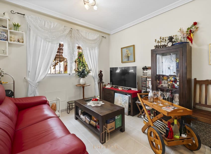 Casa de 2 habitaciones en Los Dolses en venta con piscina - 215.000 € (Ref: 9609573)