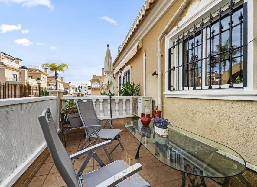 Casa de 2 habitaciones en Los Dolses en venta con piscina - 215.000 € (Ref: 9609573)