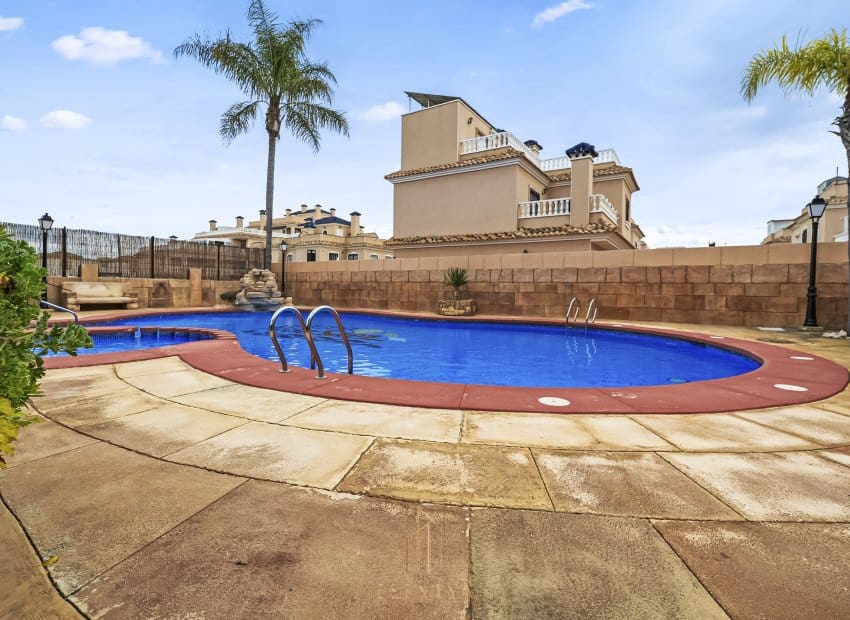 Casa de 2 habitaciones en Los Dolses en venta con piscina - 215.000 € (Ref: 9609573)