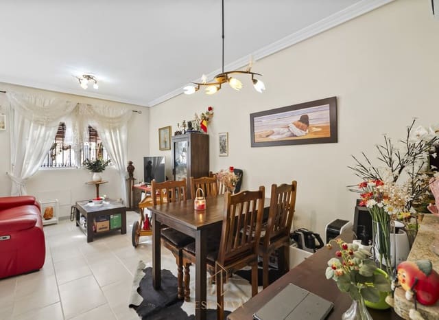 2 soverom Hus til salgs i Los Dolses, Orihuela med svømmebasseng - € 215 000 (Ref: 9609573)