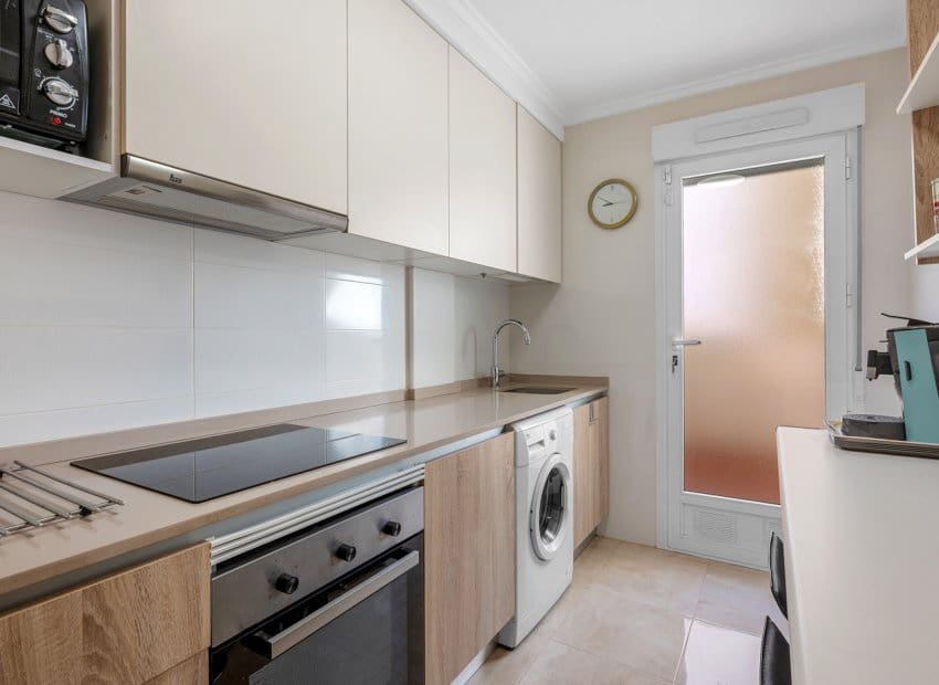 3 soverom Hus til salgs i Orihuela Costa med svømmebasseng - € 289 000 (Ref: 9609575)