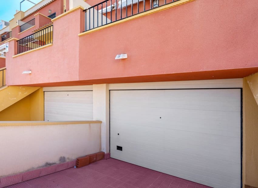 3 soverom Hus til salgs i Orihuela Costa med svømmebasseng - € 289 000 (Ref: 9609575)