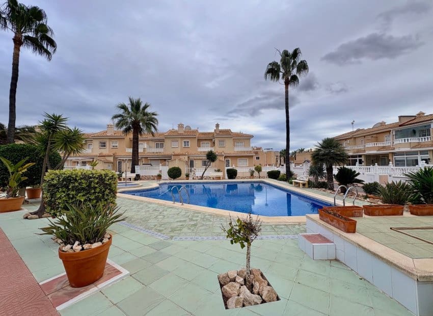 2 Zimmer Haus zu verkaufen in Dona Pepa mit Pool - 165.000 € (Ref: 9609579)