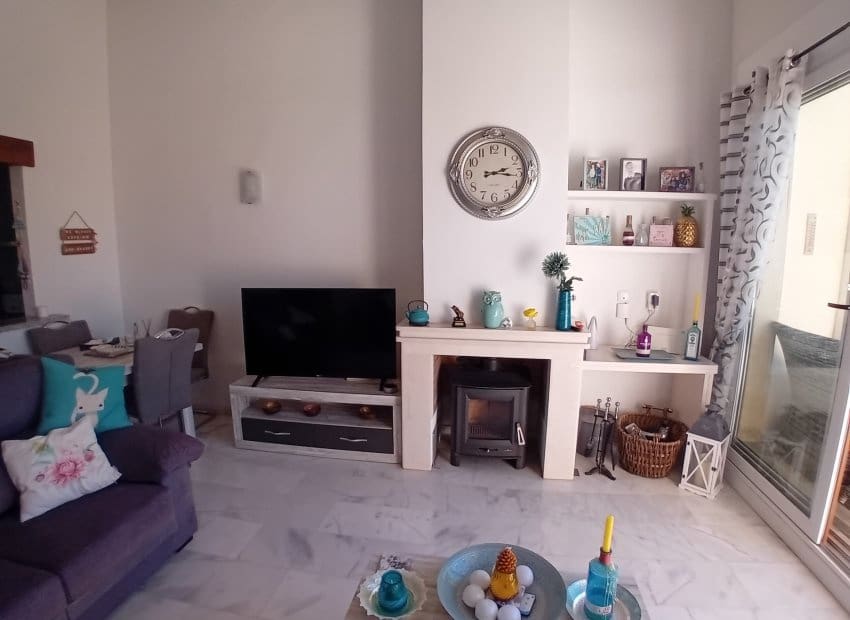 2 bedroom Bungalow for sale in Algorfa with pool - € 260,000 (Ref: 9609580)