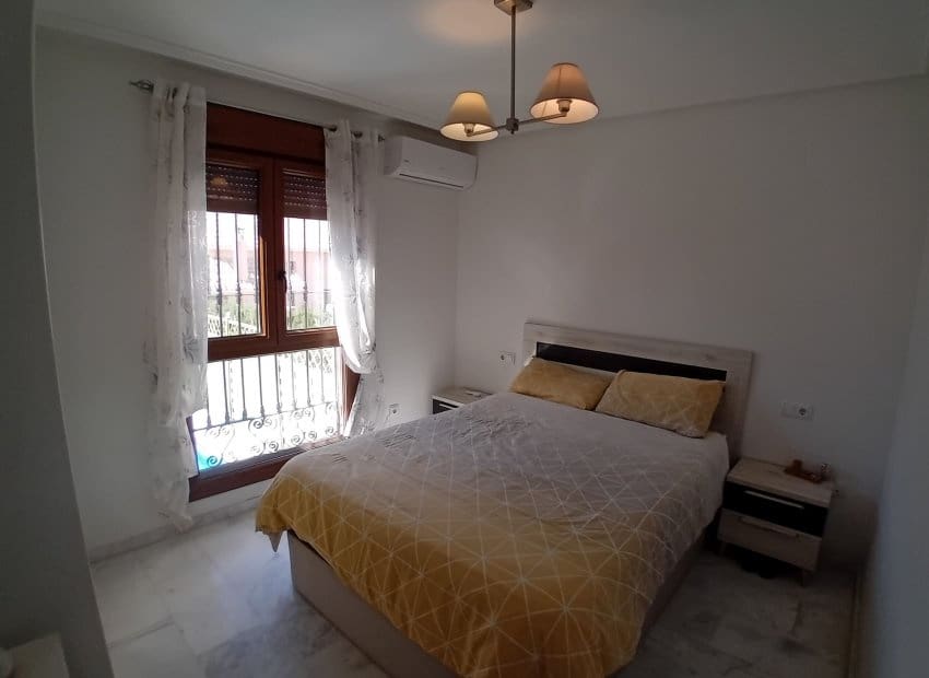 2 bedroom Bungalow for sale in Algorfa with pool - € 260,000 (Ref: 9609580)