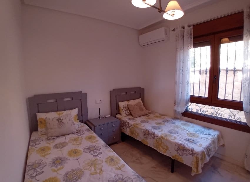 2 bedroom Bungalow for sale in Algorfa with pool - € 260,000 (Ref: 9609580)