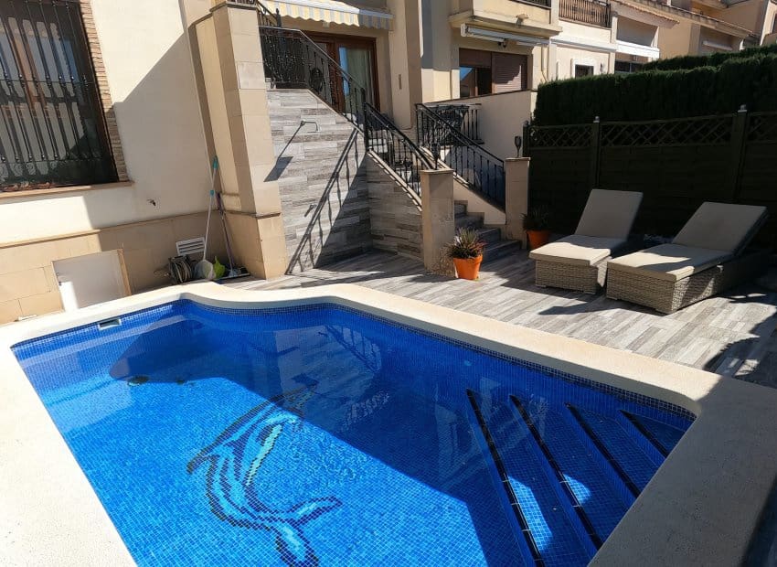 2 bedroom Bungalow for sale in Algorfa with pool - € 260,000 (Ref: 9609580)