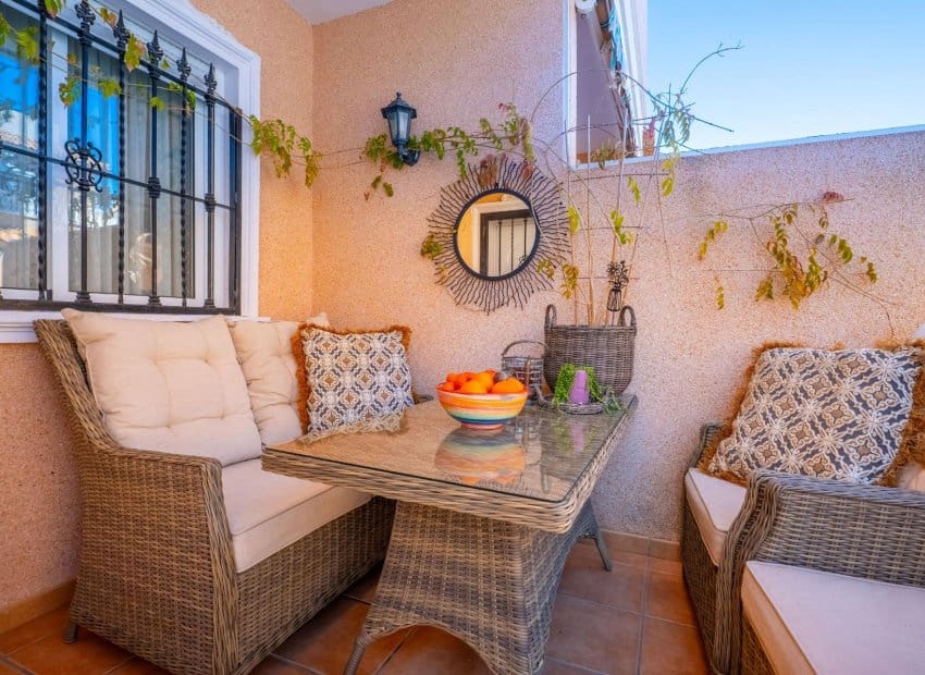 2 chambre Villa/Maison Mitoyenne à vendre à Orihuela Costa avec piscine - 258 500 € (Ref: 9613080)