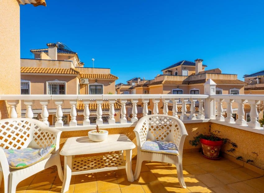 2 chambre Villa/Maison Mitoyenne à vendre à Orihuela Costa avec piscine - 258 500 € (Ref: 9613080)