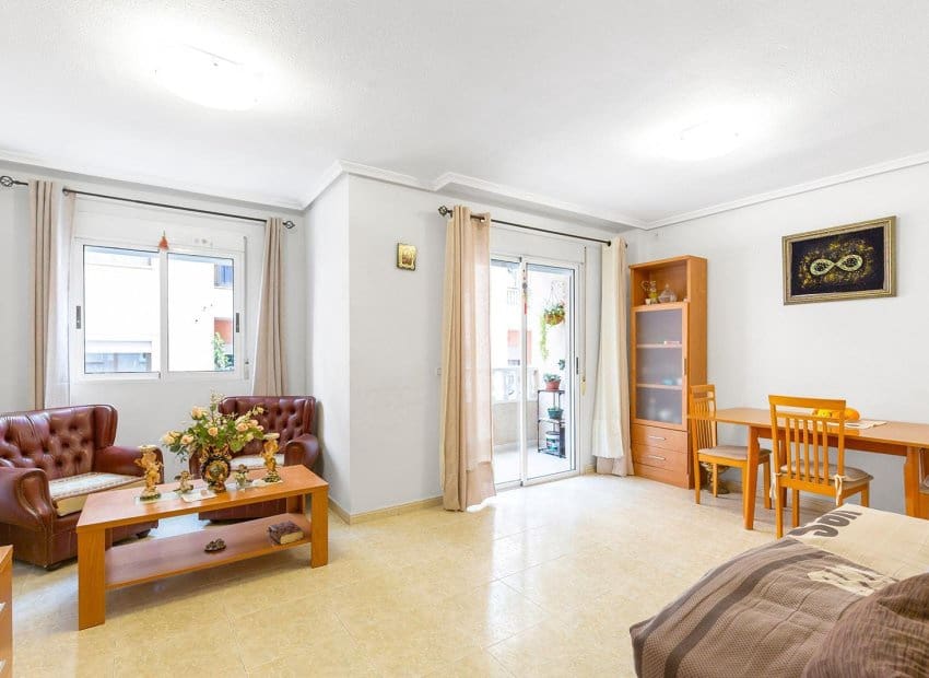 2 chambre Appartement à vendre à Torrevieja - 138 000 € (Ref: 9613081)