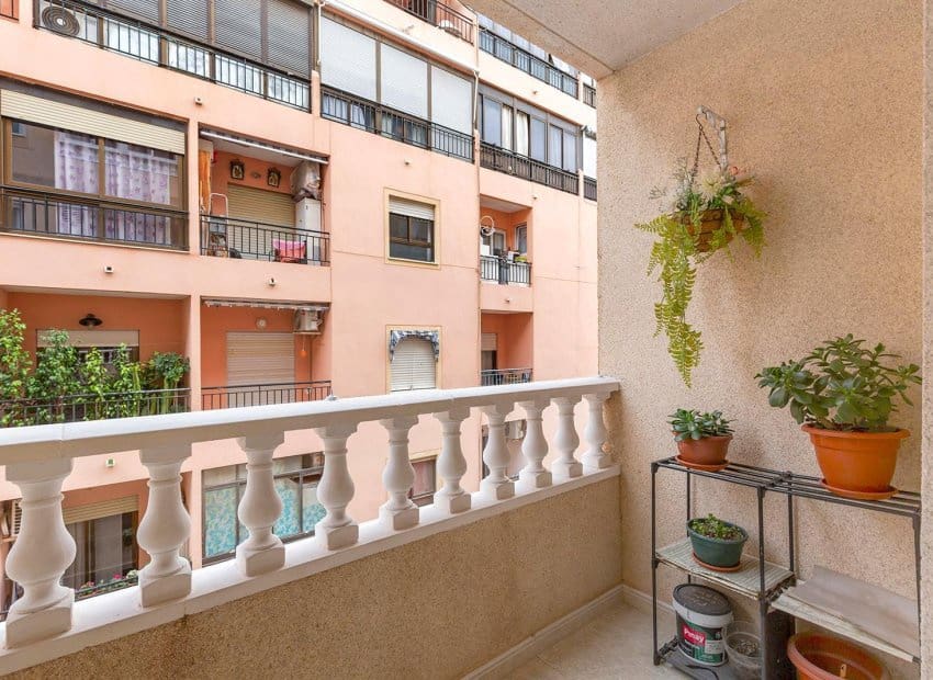 2 chambre Appartement à vendre à Torrevieja - 138 000 € (Ref: 9613081)