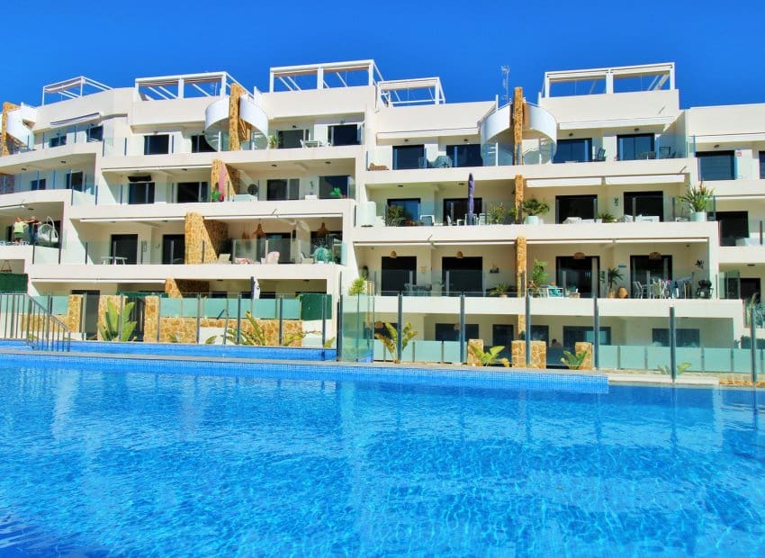 2 camera da letto Attico in vendita in Villamartin con piscina - 299.000 € (Rif: 9613085)