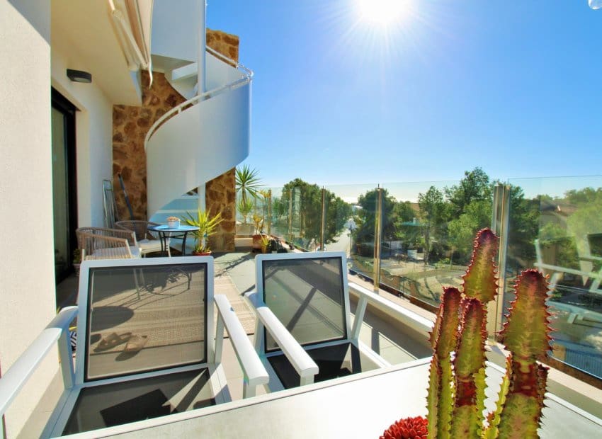 2 camera da letto Attico in vendita in Villamartin con piscina - 299.000 € (Rif: 9613085)