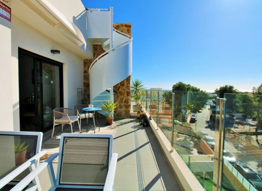 2 camera da letto Attico in vendita in Villamartin con piscina - 299.000 € (Rif: 9613085)